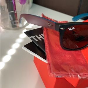 Brand New Ray Ban RB 2132 New WayFarer